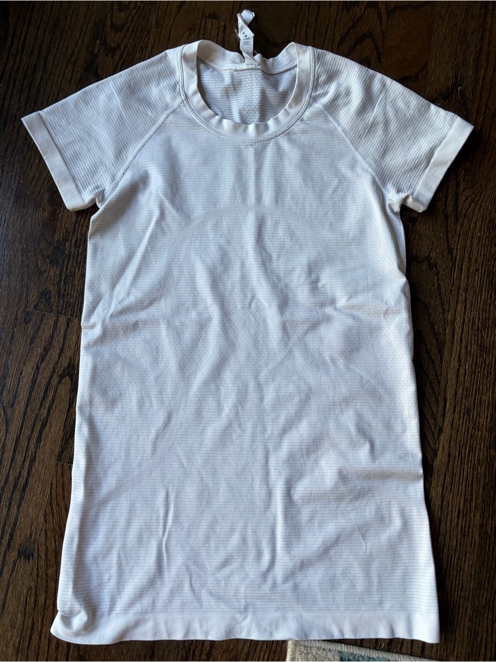 Lululemon short sleeve swiftly tee sz 6 euc
